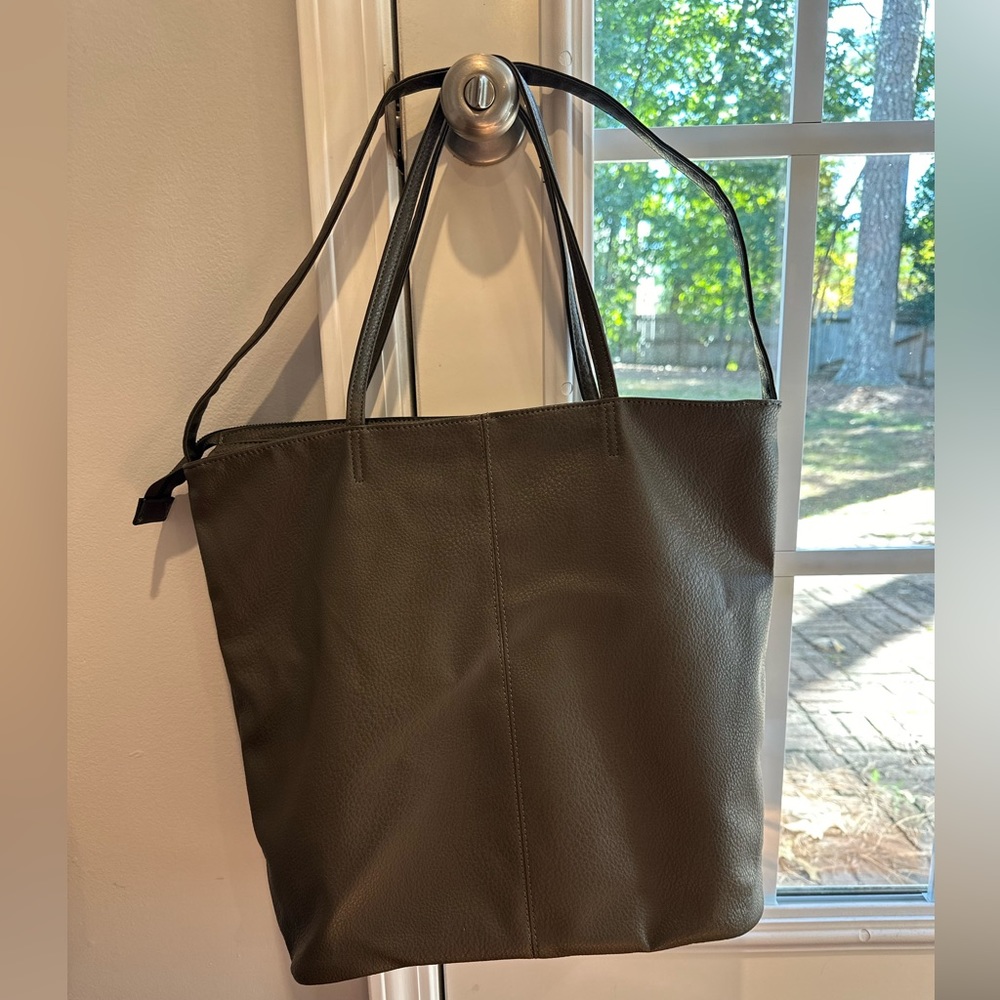 London Fog Large Tote NWT - Picture 5 of 8